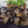 200g Precio alrededor de 15-55mm cristal de té piedra en bruto mayoreo en el extranjero piedra desnuda espécimen de mineral pecera bonsái piedra