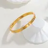 Moda Transfronteriza Lujo Ligero Joyería para Parejas Pulsera de Diez Diamantes Hebilla Pulsera Completa de Diamantes Acero de Titanio Fabricante Venta al por Mayor Modelos de Pareja