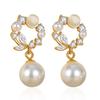 Pendientes de plata de ley S925 de lujo ligeros, pendientes de perlas con forma de corona de hadas de ensueño, pendientes de perlas con flores de moda francesa