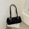 Moda Otoño Invierno Bolso Coreano de Gamuza para Mujer Viaje Diario Colgante Terciopelo Hombro Único Axila Versátil Estilo Nuevo 2026 Simple de Mano