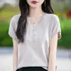 Nueva camiseta de punto de algodón para mujer de verano, cuello en V, manga corta, color liso, con botones, suéter base holgado, venta al por mayor