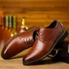 Amazon Aliexpress Populares Transfronterizos Talla Grande Zapatos de Cuero para Hombre Zapatos de Cuero Formales de Negocios para Hombre Zapatos de Cuero para Traje de Novio Británico