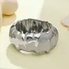 Pulseras Metálicas Plegadas Irregulares Europeas y Americanas, Pulseras de Alta Gama con Textura, Accesorios de Lujo Accesibles de Moda Tendencia con Extremos Abiertos