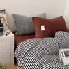 Juego de ropa de cama de cuatro piezas engrosado y cálido hecho de terciopelo de leche, con un diseño de alto peso, artístico y minimalista, adecuado para otoño e invierno, que incluye una sábana y una funda de edredón