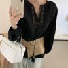 Algumas das Novas Camisas Estilo Francês Outono 2025 com Renda Delicada Vazada, Blusas Soltas e Modeladoras para Mulheres Já Estão Disponíveis