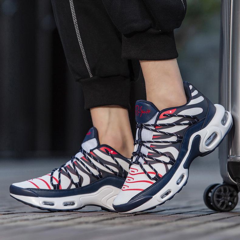 男鞋大码飞织运动鞋透气