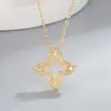 Colar Vintage Folha de Trevo Oca Dourada Escovada Corrente para Clavícula de Alto Padrão Retro Luxo Leve Gargantilha Moda Outono Inverno para Mulheres