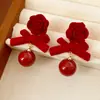 Pendientes de Terciopelo de Aguja Plateada con Forma Ovalada y Moño Hueco, Pendientes de Lujo Ligero de Gama Alta, Accesorios para Orejas Festivos y Elegantes, Accesorios de Otoño e Invierno