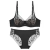 Ropa interior nueva estilo francés sexy delgada pura de encaje bordado suave con aro de acero rojo Benmingnian