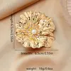 Broche de Flor de Múltiples Pétalos de Nueva Moda Coreana Incrustado con Flor de Perla de Imitación Broche para Mujer Sensación de Alta Gama Adecuado para Banquete