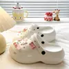Zuecos de suela gruesa de EVA para mujer en verano, diseño de gato de cereza dulce, cómodos para uso en exteriores, no cansan los pies, pantuflas de punta cerrada
