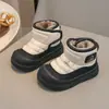 Botas de Neve para Meninas Inverno Espessas Botas Curtas de Couro Impermeáveis para Meninos 2025 Novas Mocassins Quentes à Prova de Frio para Crianças