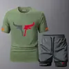 Nuevo Conjunto de Dos Piezas para Hombre, Moderno, Cuello Redondo, Manga Corta, Verano, Casual, Deportivo, Shorts de Fitness, Transpirable, Secado Rápido, Listo para la Venta