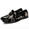Zapatos de cuero casuales de negocios para hombre retro de punta afilada estilo británico zapatos de cuero con cordones para hombre bordados estilo coreano zapatos de hombre de talla grande