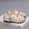 Zapatos de piel de lunares para niña, nueva colección primavera/otoño 2026, para niños, suela blanda, cómodos zapatos Mary Jane, cómodos zapatos de princesa