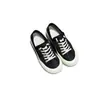 Sapatos de malha rendada respiráveis para mulheres, novos tênis casuais de verão slip-on com sola macia, versáteis, de sola grossa, sapatos brancos de malha com lantejoulas
