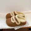 Sapatos femininos de inverno peludos estilo Birkenstock, forrados com fleece, quentes, para usar ao ar livre, tamancos antiderrapantes de bico fechado, sapatos versáteis para o dia a dia