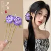 Nuevo Estilo Chino Flor de Rosa Tres Dientes Pasador Estilo Antiguo Flor Nuevo Estilo 2025 Pasador Pasador Adorno para el Cabello para Mujeres en la Parte Posterior de la Cabeza