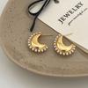 Brincos de pérolas retrô pequenos, brincos elegantes e elegantes para mulheres, brincos de design exclusivo de alta qualidade, joias da moda
