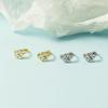 Pendientes de Flor Blanca de Pegamento de Cinco Pétalos Simples Estilo K, Pequeños y Femeninos, Pendientes Pequeños Exquisitos y Súper de Hada, Versátiles