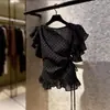 Blusa Feminina Estilo Nicho Manga Curta com Bolinhas Pretas Moda Casual Temperamento Estilo para o Trabalho Design com Laço Babados Senso de Design