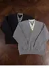 Suéter de Dos Piezas Empalmado Directo de Fábrica con un Estilo Perezoso de Alta Gama, Camiseta Base de Punto de Manga Larga para Otoño e Invierno, Nuevo Estilo de Otoño e Invierno