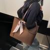 Bolsa Tote Popular Casual Simple Transfronteriza de Gran Capacidad, Nuevo 2025 Versátil Moda Bolso de Hombro Axila de Gama Alta