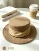Nuevo sombrero de ala plana de alta gama color café estilo Melard para otoño e invierno para mujer, sombrero pequeño formal estilo Hepburn francés que hace que la cara se vea más pequeña