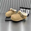 Sapatos Birkenstock Estilo Europeu com Solado Grosso para Aumento de Altura para Mulheres, Novo Modelo de Inverno 2026, Couro Camurça com Forro de Lã, Tamancos Quentes à Prova de Neve