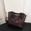 Bolso tote casual de gran capacidad para debajo del brazo para mujer, nueva moda, textura simple, patrón tejido, bolso de hombro para ir al trabajo