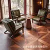 Conjunto de Mesa e Cadeiras Vintage de Madeira Maciça para Café, Adequado para Livrarias, Bares, Pousadas, Restaurantes, Lojas de Chá com Leite, Cabines de Sofá e Áreas de Recepção Comerciais