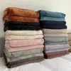 Manta de flanela dupla face para quatro estações, manta de lazer de uso duplo, lençol de cama de veludo de leite premium, colcha multifuncional para ar condicionado