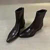 2026 Nuevas Botas Cortas Retro Simples de Tacón Grueso con Temperamento Botas de Moda para Mujer Punta Fina Cierre Trasero Elásticas Adelgazantes