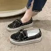 Zapatos de mujer talla grande 2025 primavera nuevo estilo slip-on suela gruesa casuales con lazo de diamantes de imitación estilo coreano zapatos de estudiante