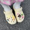 Novos Sapatos Croc Acessórios DIY Bonito Desenho Animado Couro Preto Acessórios de Decoração Superior de Boneca Kt Fivelas de Sapato Removíveis