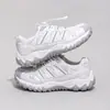 Tênis esportivos femininos super populares, novo modelo outono 2026, sapatos de trilha versáteis em malha respirável, tênis estilo pai coreano mais vendidos