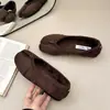 Sapatos Baixos Slip-On Versáteis com Solado Macio Estilo Retro Dedos Separados Casco de Porco Corte Baixo Novos Estilos Outono Início Versão Coreana Sapatos Femininos