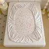 Juego de tres piezas de funda de colchón de terciopelo de leche bordado engrosado, fresco y simple, protector de cobertura completa cálido de vellón para colchón de invierno