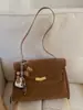 Bolso de Axila de Alta Gama de Gran Capacidad para Mujer Moda Retro Otoño e Invierno 2025 Bolso Tote Kelly para Viajar Bolso Cruzado
