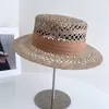 Sombrero Plano Tejido a Mano de Hierba Langya para Mujer, Sombrero de Paja para Vacaciones en la Playa de Verano, Transpirable Hueco Protección Solar Sombrero de Sol, Moderno