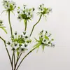 Ramo de flores artificiales de terciopelo fresco con forma de estrella de Belén, serie natural, con flores suaves, para bodas.