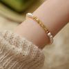 Pulseira de miçangas versátil de luxo leve para meninas, nicho, textura de alta qualidade, pérola, quadrado, prata quebrada, casal, joia de mão versátil