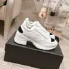 Zapatillas Deportivas Casuales con Suela Gruesa para Aumentar la Altura, Nuevas para Otoño 2025, Versátiles Zapatos Blancos, con Cordones, Zapatos Estilo Panda Blanco y Negro