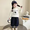 Conjunto de moletom outono para meninas 2026 novo estiloso roupa esportiva para bebê menina conjunto casual de duas peças primavera e outono infantil