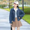 En stock: Chaqueta de mezclilla suave con cuello de polo azul para mujer, nueva chaqueta fina de otoño 2023