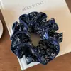 Scrunchie Vintage Azul Marinho com Borda de Quatro Camadas e Estampa Francesa, Prendedor de Cabelo Grande para Realçar o Volume do Cabelo, Prendedor para Coque