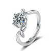 Anel Feminino Aberto Quadrado Seis Garras Fornecimento ao Vivo Atacado Fabricante Diamante Moissanite Sintético Super Brilhante 0,05kg Quilate
