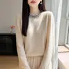 Nuevo Suéter de Punto de Lana Pura Otoño/Invierno 2026 Manga Larga para Mujer Color Sólido Costura a Mano con Pedrería Suelto de Lana