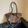 Bolso de Tote Retro de Gran Capacidad Estilo Europeo y Americano para Mujer Otoño Comercio Exterior Simple Versátil para el Trabajo y el Viaje Bolso de Hombro Único