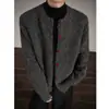Comercio Exterior Otoño/Invierno Nueva Ropa para Hombre Adolescente Sentido del Diseño Estilo Old Money Botón Suéter de Color Contrastante Top Chaqueta de Temperamento